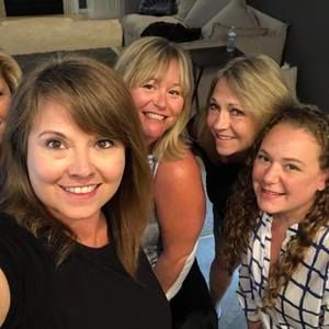 Meet your Posher, Laura